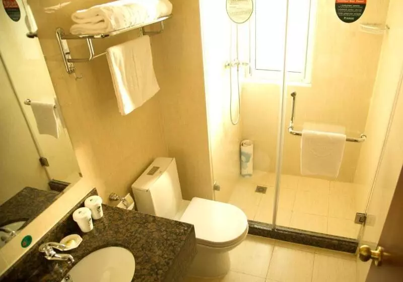Hotelli Greentree Inn Shanghai Jiading District Jiangqiao Jinyun Road Metro Station Express