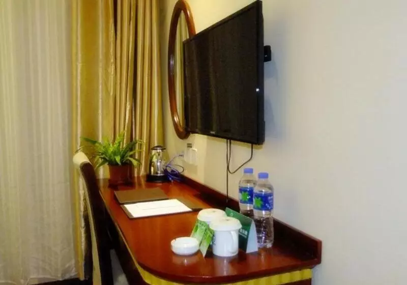 Hotelli Greentree Inn Shanghai Jiading District Jiangqiao Jinyun Road Metro Station Express