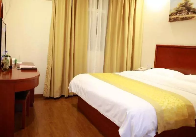 Hotelli Greentree Inn Shanghai Jiading District Jiangqiao Jinyun Road Metro Station Express