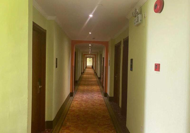 فندق Greentree Inn Shanghai Songjiang District Sijing Town Sijing Metro Station Express