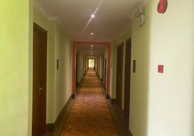 ホテル Greentree Inn Shanghai Songjiang District Sijing Town Sijing Metro Station Express