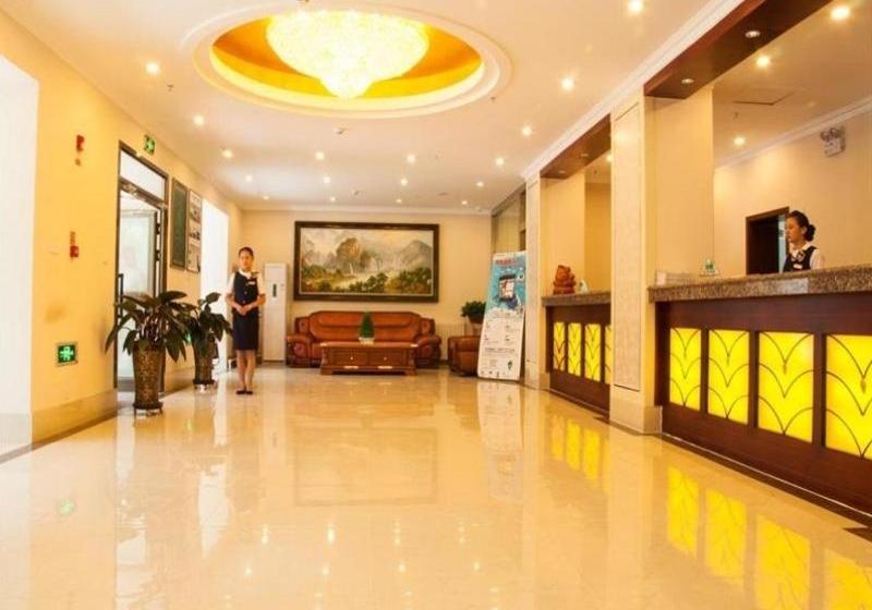 בית מלון כפרי Greentree Inn Urumqi Qiming Yuan Business Branch
