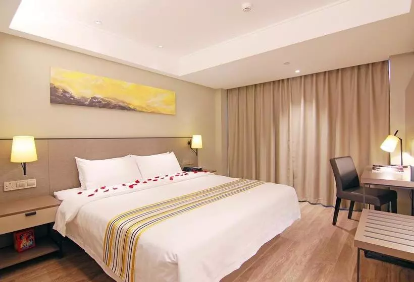 ホテル Home Inn Plus Kunmin Qingniang Road Jinying Plaza