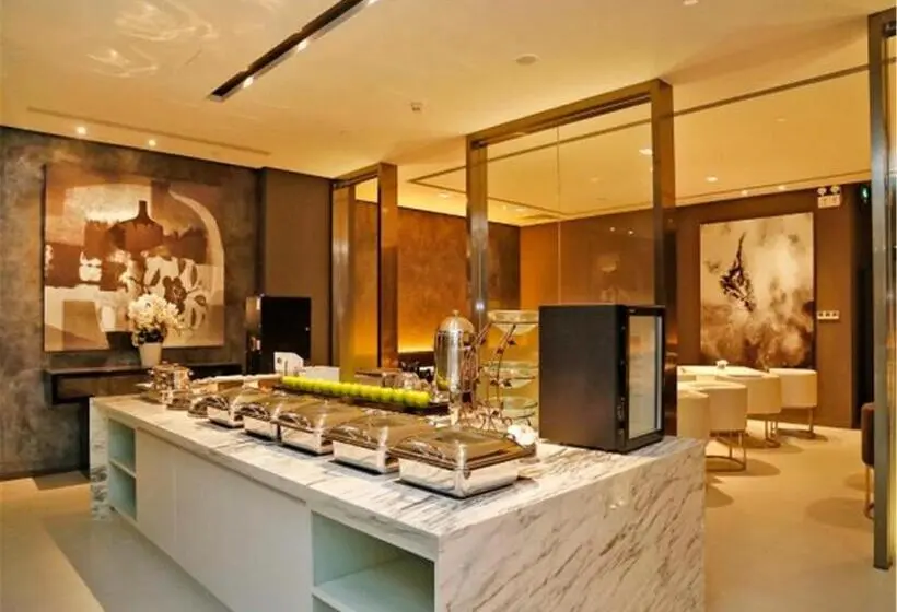 ホテル Jinjiang Inn Selected Shenzhen Huanggang Port Huangcheng Plaza