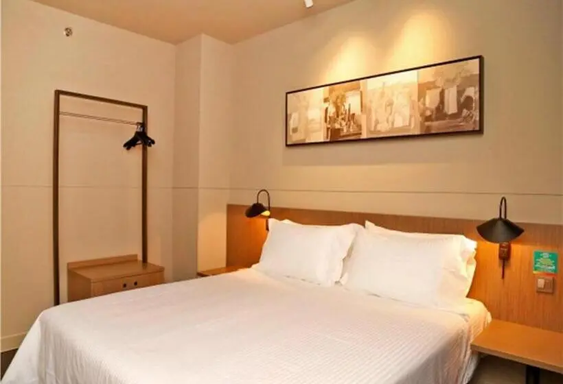 ホテル Jinjiang Inn Selected Shenzhen Huanggang Port Huangcheng Plaza