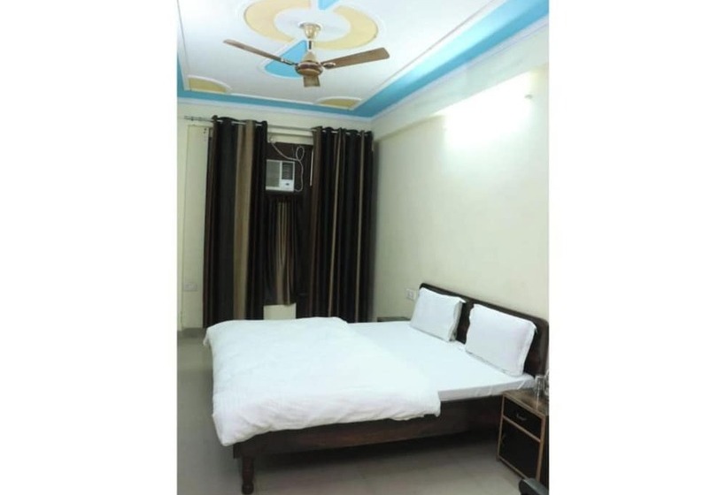 Hotel Gopi Dham Ashram Haridwar Near Shanti Kunj