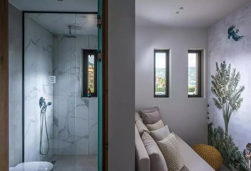 ホテル Enorme Teatro Beach