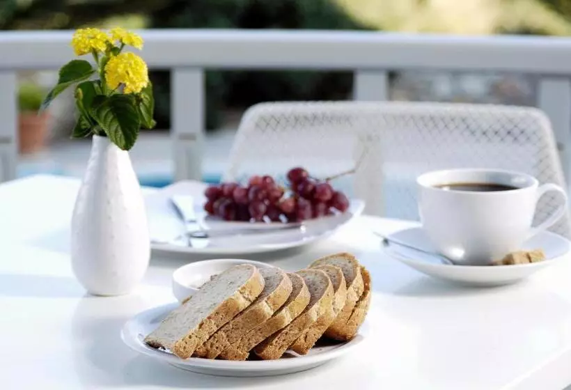 ホテル Filoxenia Apartments