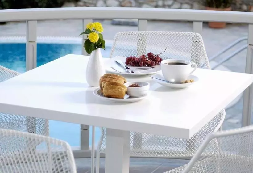 ホテル Filoxenia Apartments