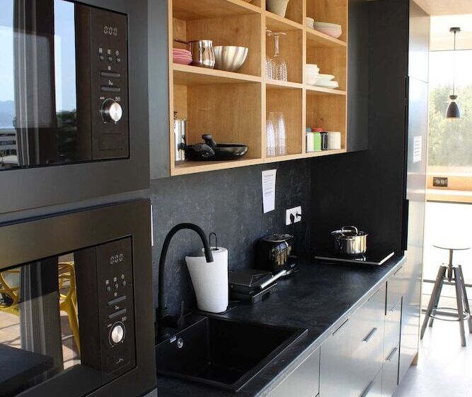 בית מלון כפרי Hostel Petra Marina