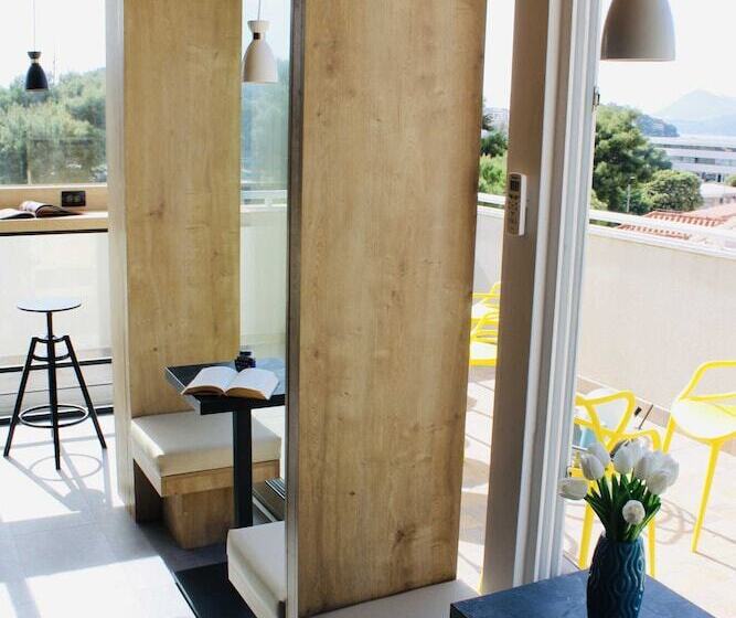 בית מלון כפרי Hostel Petra Marina