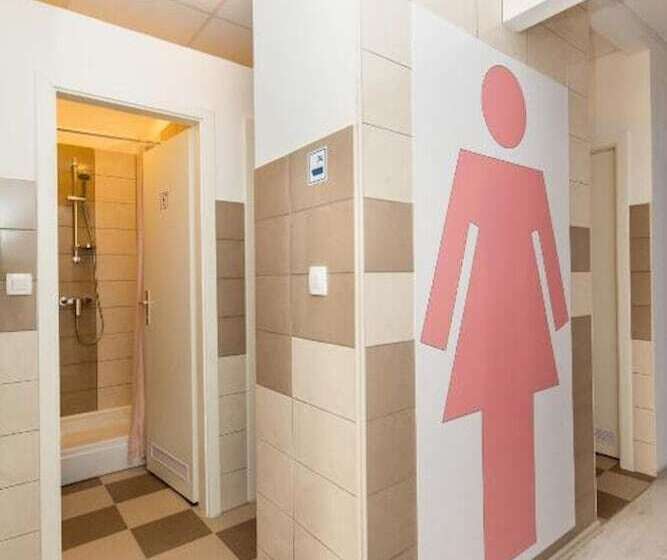 בית מלון כפרי Hostel Petra Marina