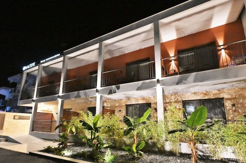 Отель Maltepe Luxury Accommodation