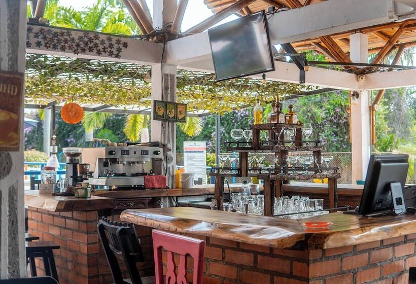 ホテル Palmas De Santa Elena