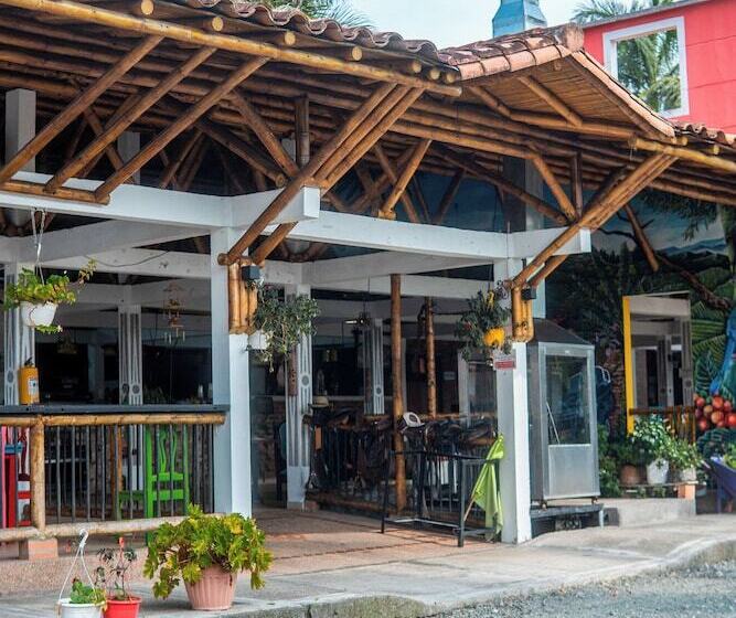 ホテル Palmas De Santa Elena