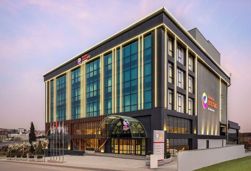 ホテル Ramada Encore By Wyndham Istanbul Arnavutkoy