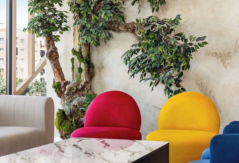 ホテル Ramada Encore By Wyndham Istanbul Arnavutkoy