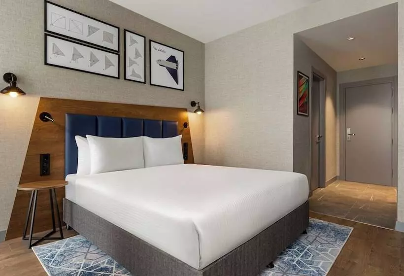 Hotelli Ramada Encore By Wyndham Istanbul Arnavutkoy