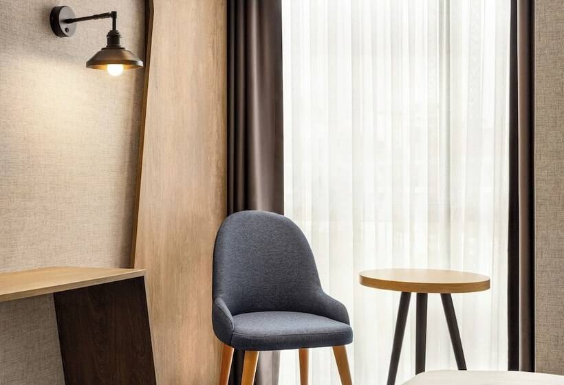 ホテル Ramada Encore By Wyndham Istanbul Arnavutkoy