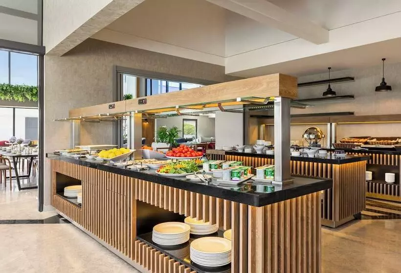 Hotelli Ramada Encore By Wyndham Istanbul Arnavutkoy