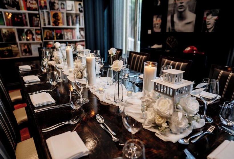 Отель The Inchcolm