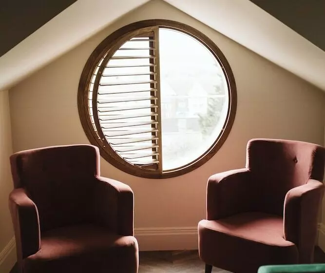 Hotelli Thehillbrooksherborne