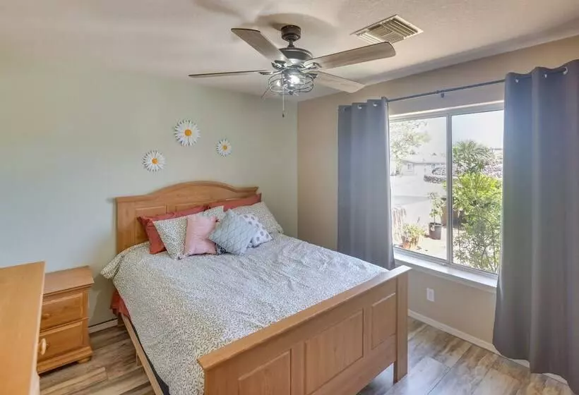 Lovely Bullhead City Retreat W/ Patio & Grill!