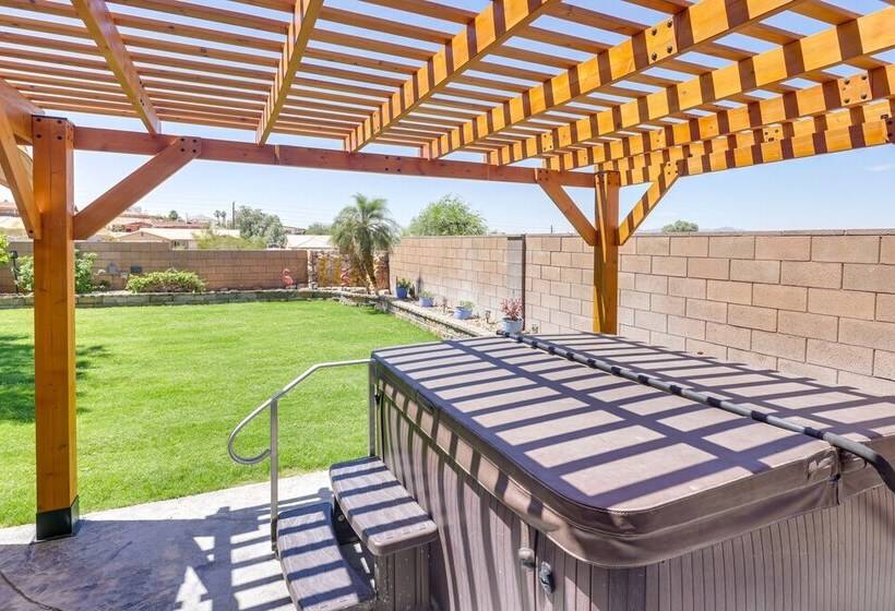 Lovely Bullhead City Retreat W/ Patio & Grill!