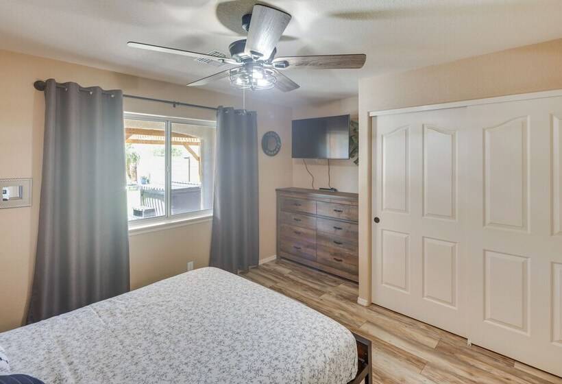 Lovely Bullhead City Retreat W/ Patio & Grill!