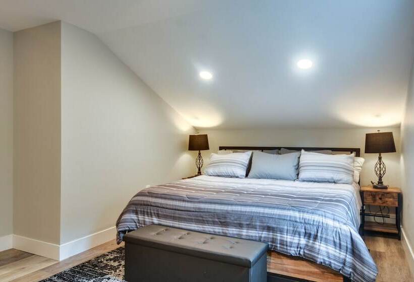 Modern Stark Home W/ Game Room, Grill & Fire Pit