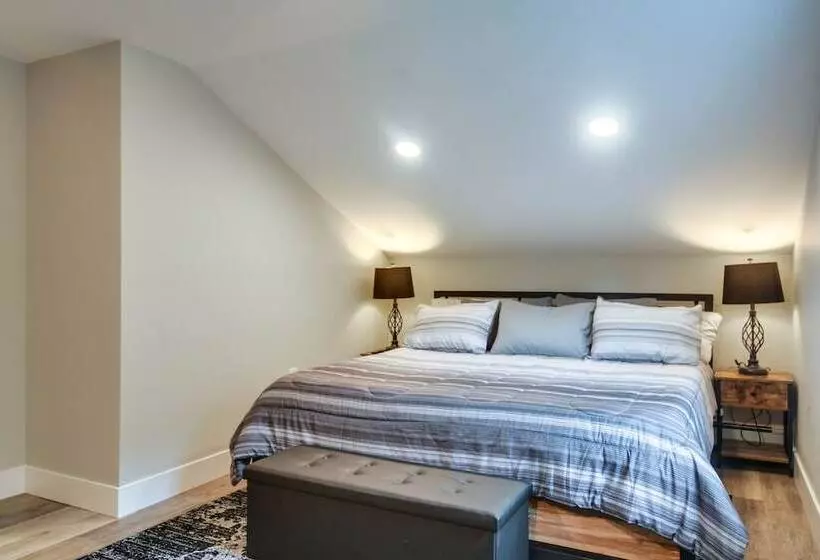 Modern Stark Home W/ Game Room, Grill & Fire Pit