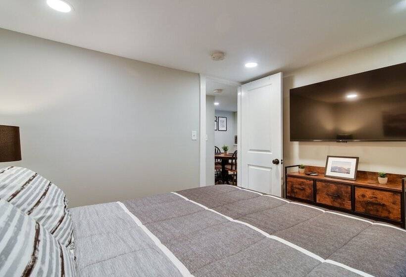 Modern Stark Home W/ Game Room, Grill & Fire Pit