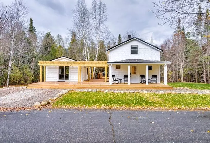 Modern Stark Home W/ Game Room, Grill & Fire Pit