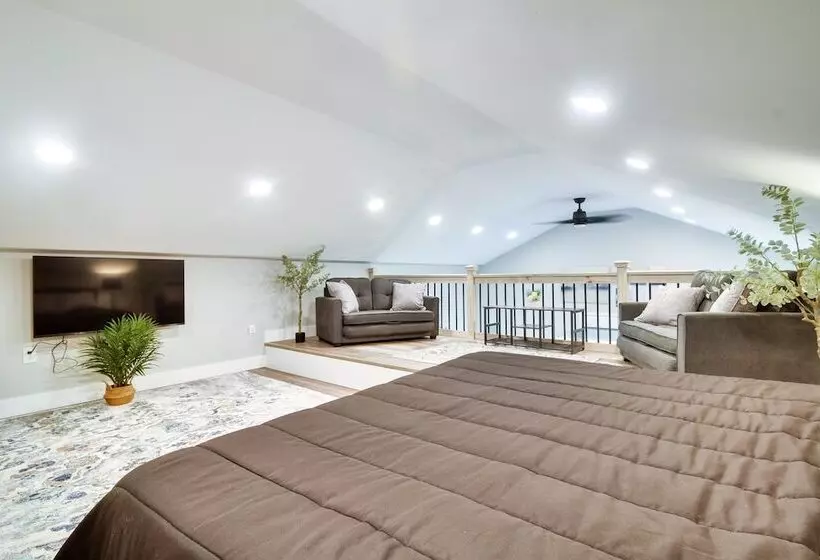 Modern Stark Home W/ Game Room, Grill & Fire Pit