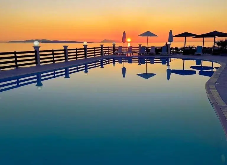 ペンション Sea & Sun View