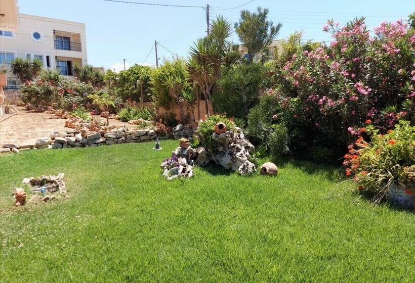 Socrate S Apartment S With Share Pool