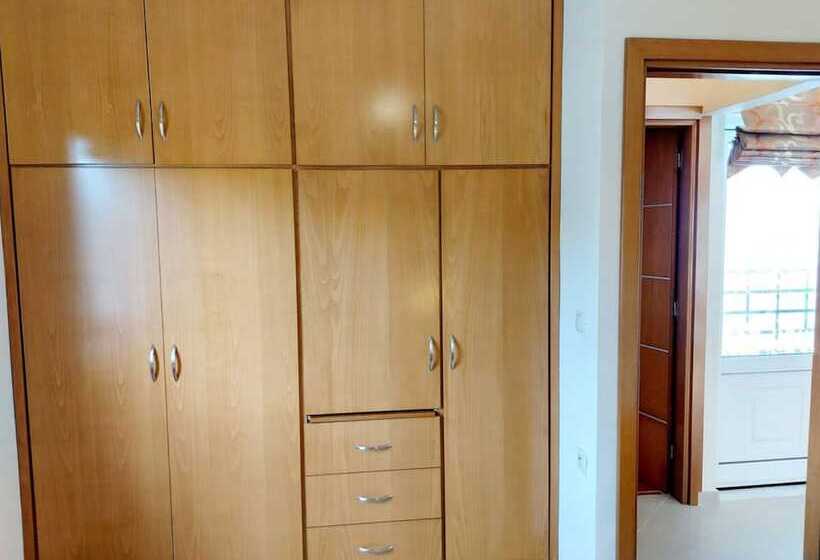 Socrate S Apartment S With Share Pool