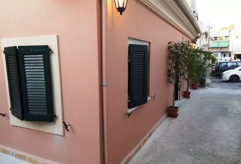 Sole Apartments   Near Corfu Port