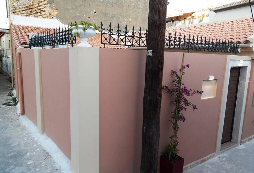 Sole Apartments   Near Corfu Port