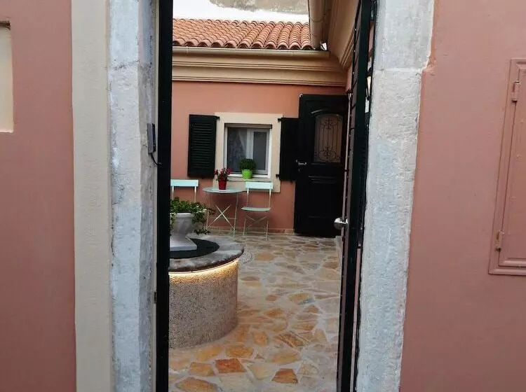 Sole Apartments   Near Corfu Port