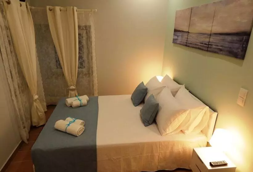 Sole Apartments   Near Corfu Port