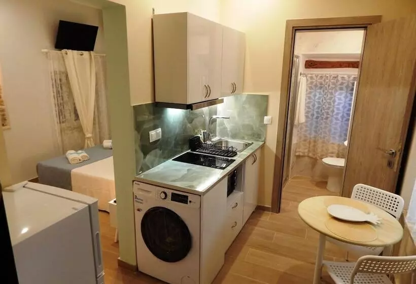 Sole Apartments   Near Corfu Port