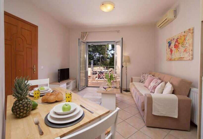 Urban Suites In Argostoli