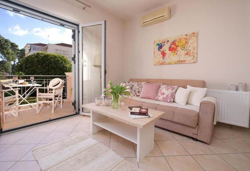 Urban Suites In Argostoli