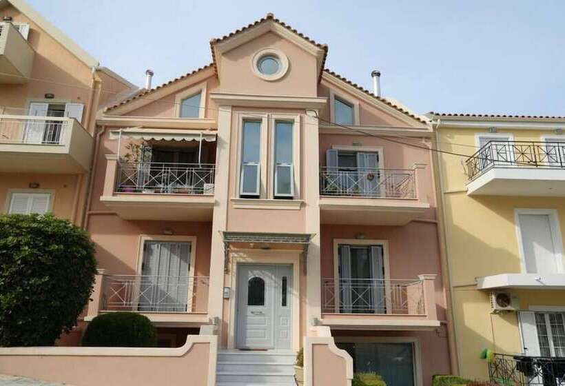 Urban Suites In Argostoli