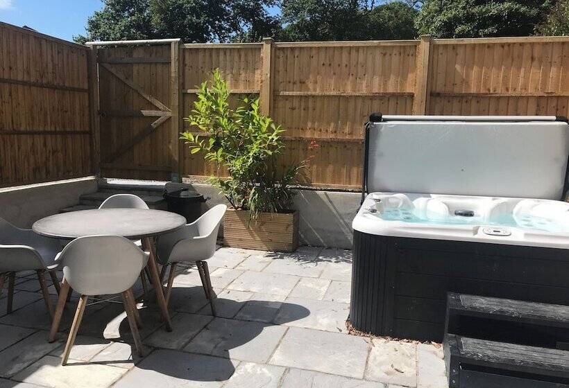 Willow Valley Holiday Park