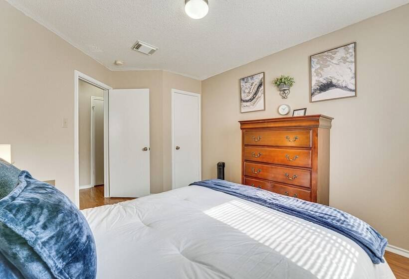 Bright San Antonio Home < 13 Mi To Downtown!