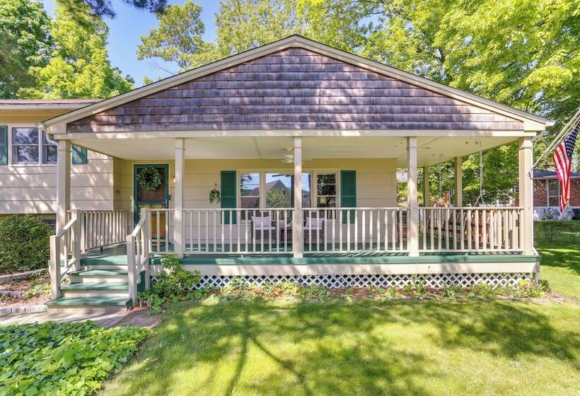 Charming Highland Falls Home < 2 Mi To West Point!