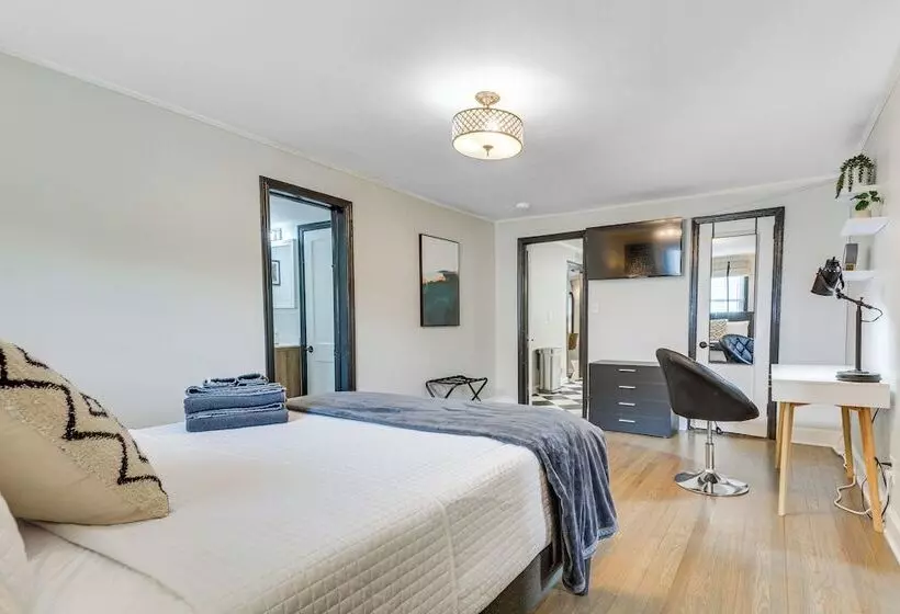 Chic Durham Home W/ Game Room: Walk To Downtown!