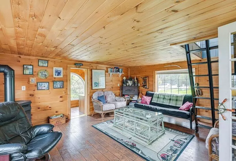 4 Mi To Acadia Trails: Coastal Maine Home W/ Deck